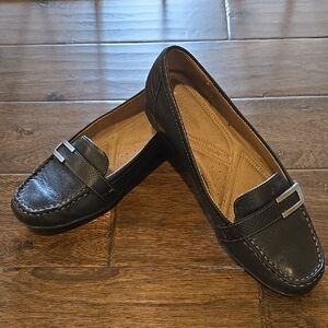 Naturalizer Black Leather Loafers with Silver Accent